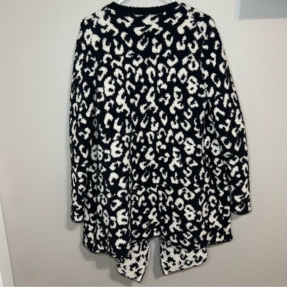 UGG Leopard Print Phoebe Wrap Cardigan fluffy oversized sweater knit size medium - Picture 5 of 7